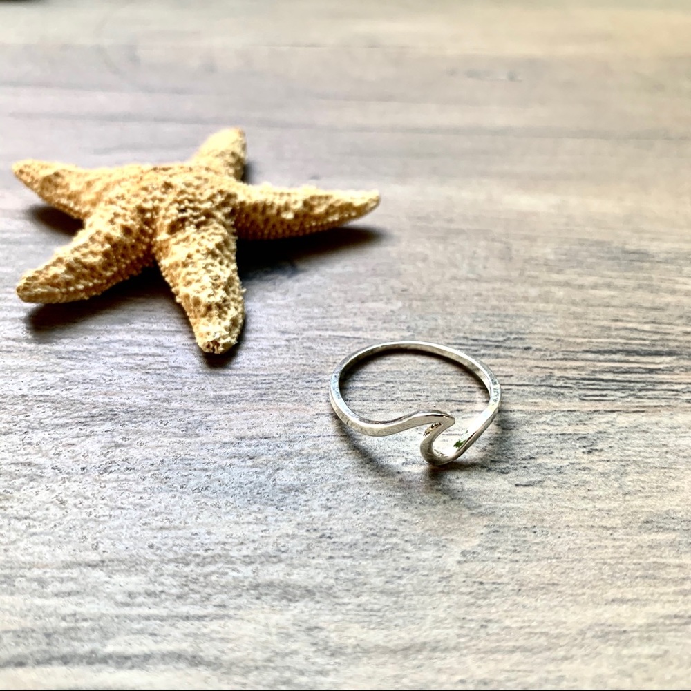 Minimalist Wave Ring